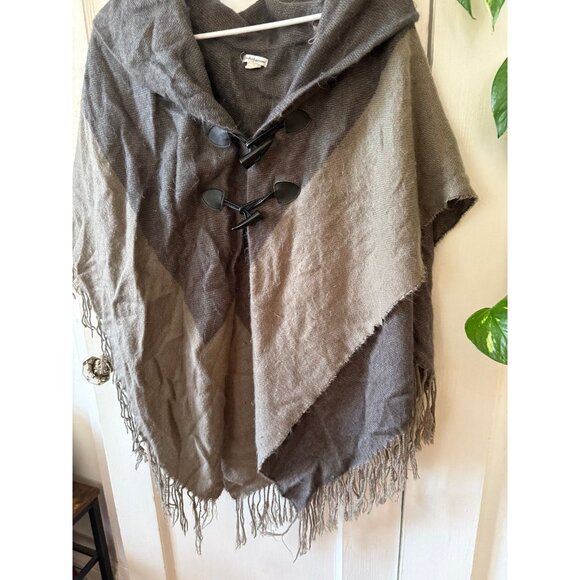 Croft & Barrow one size multiple gray color poncho - Picture 2 of 11